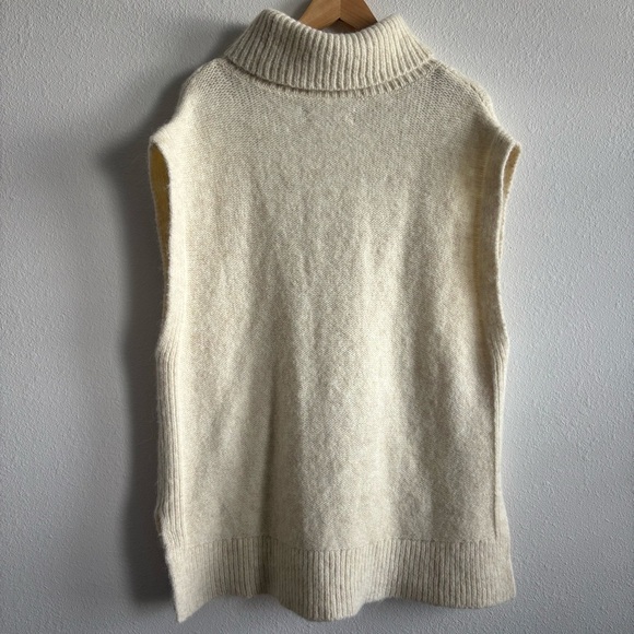 LOFT Chunky Wool Blend Cream Cable Knit Sleeveless Soft Sweater Vest Size Large - Picture 8 of 13
